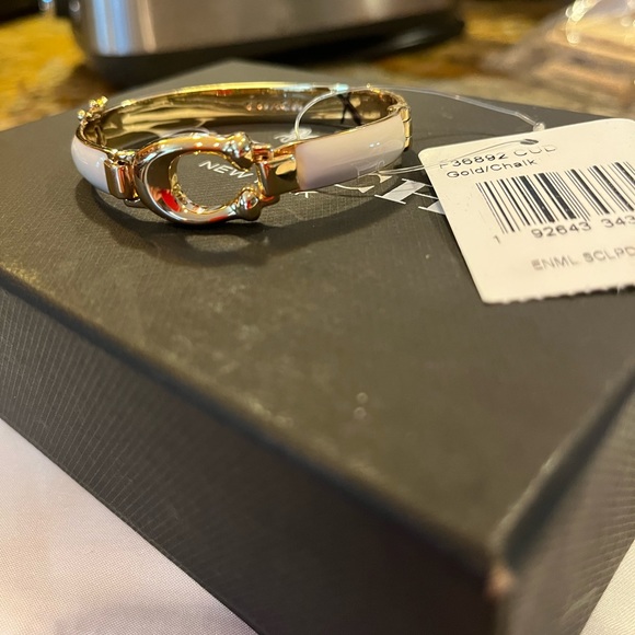 Coach enamel hinge bangle NWT